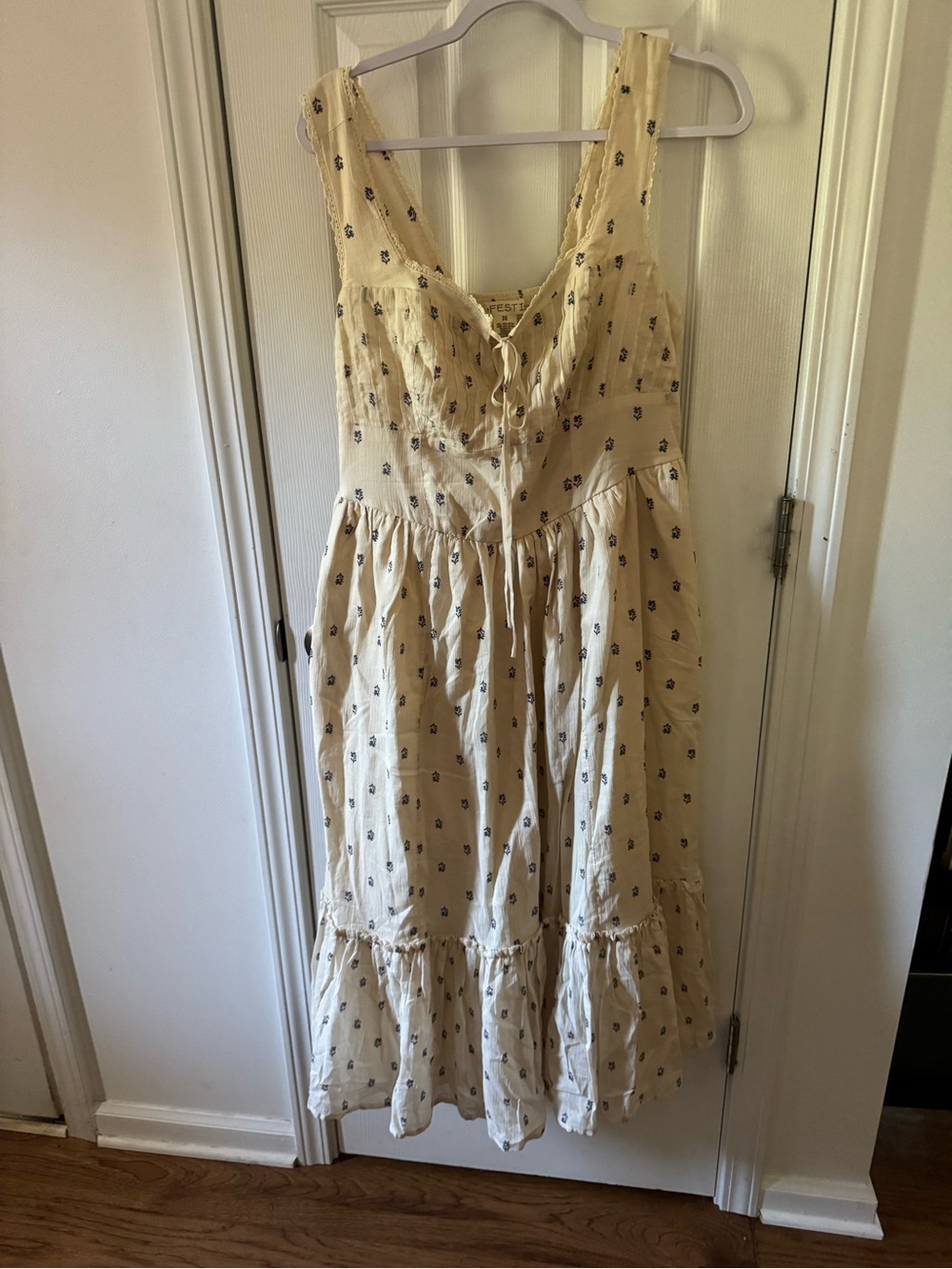 torrid Cream Floral Tiered Maxi Dress 100% Cotton - Picture 2 of 12